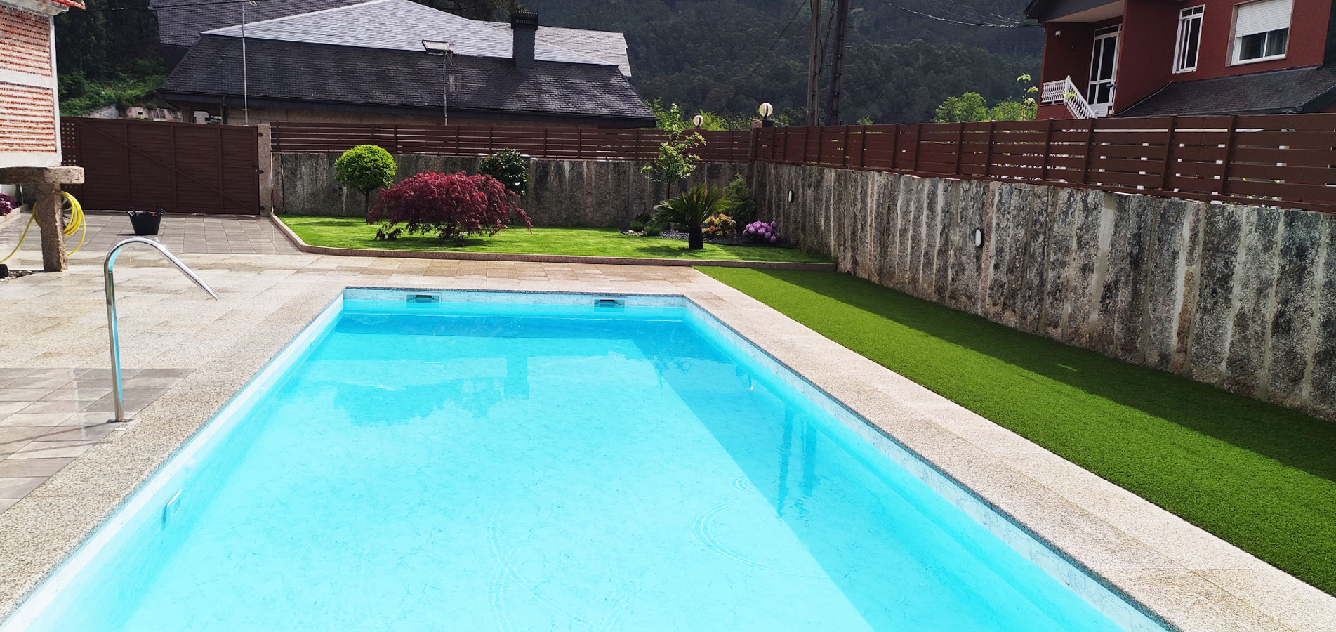 diseño y construccion jardin en vivienda unifamiliar en porriño